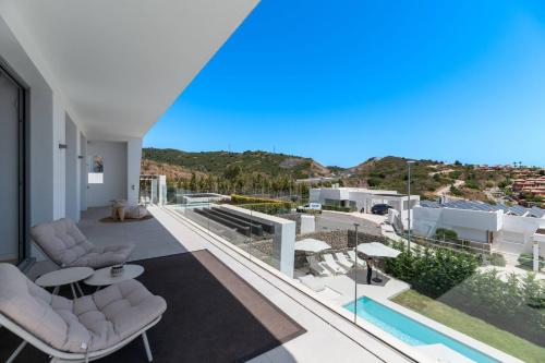 3303 Villa Riva