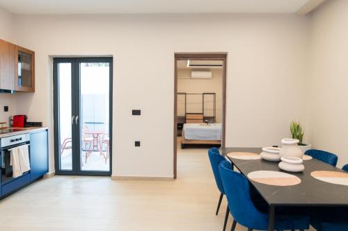 Smaro TerraBlue
