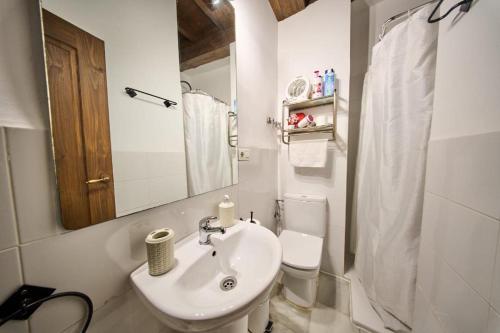 Alhambra Apartment