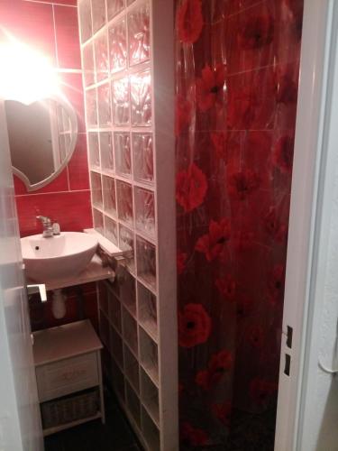 Cap d'Agde 4-person cabin studio with terrace pool