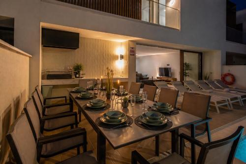 Villa MariVital I Luxury I Heated Pool I Old Town