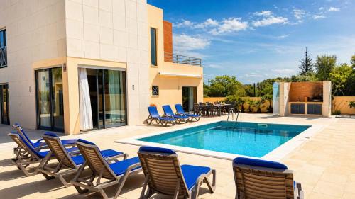 Villa Lidia Oura Beach with private Swimmingpool