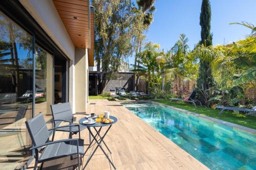 Villa piscine, plages à pied, 4 suites - Antibes