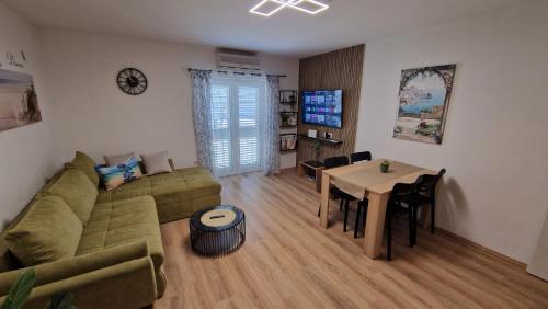 ADRIATIC APARTMENT center II MAKARSKA