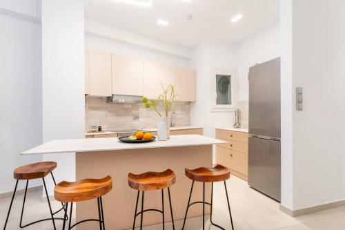 New Secret 2BR in Athens coolest neighborhood