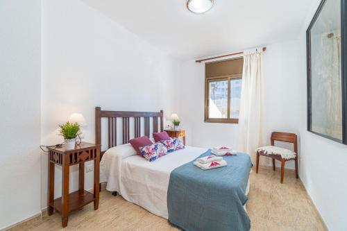 Apart-rent Apartamento Mirablau 0088 con vistas laterales a la playa
