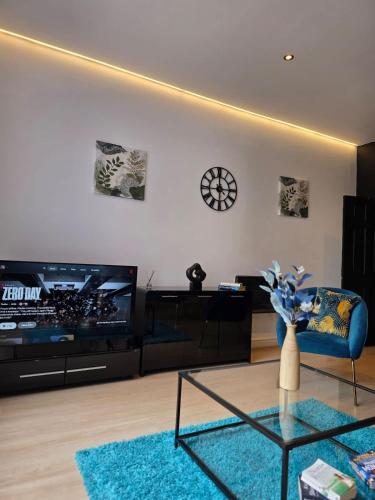 Maluwa Stays - Stylish and Cozy 2BR Apartment - Sleeps 6 photo 8