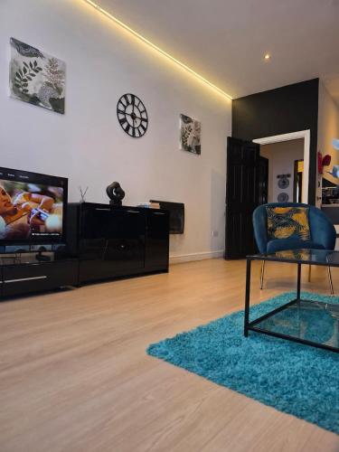 Maluwa Stays - Stylish and Cozy 2BR Apartment - Sleeps 6 photo 17