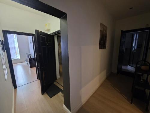 Maluwa Stays - Stylish and Cozy 2BR Apartment - Sleeps 6 photo 20