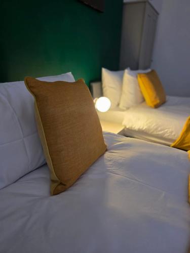 Maluwa Stays - Stylish and Cozy 2BR Apartment - Sleeps 6 photo 69