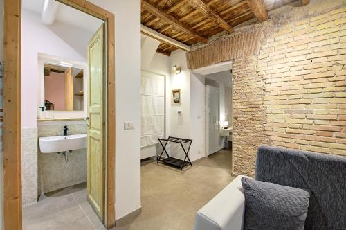 Casa Capocci 68