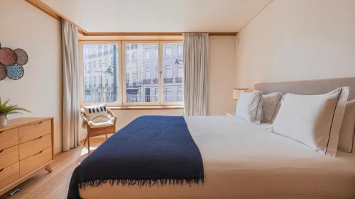 Lisbon Deluxe Apartment by LovelyStay