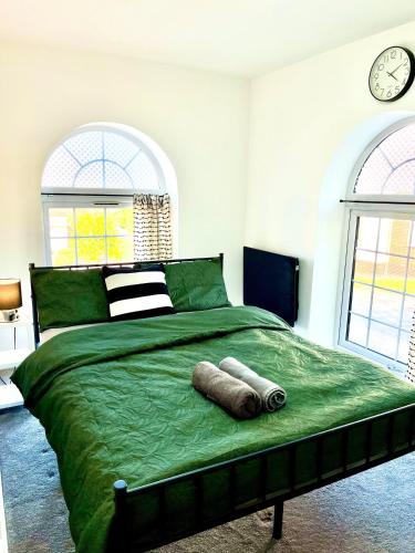 Falcon Crest Lodge - 2BR-Sleeps 7 - Free Parking - Wi-Fi photo 32