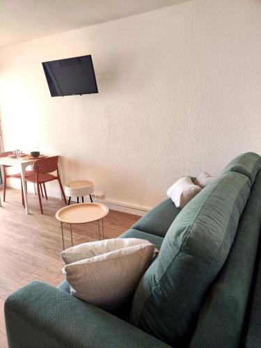 Cosy studio vue mer avec clim