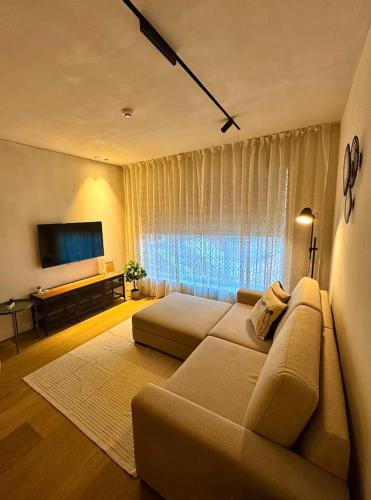 Modern apartment in Almada by Cozzy Homes