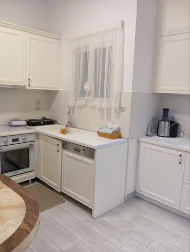 Aigaleo Apartment