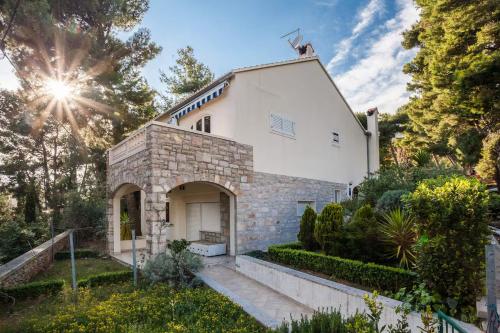 Marola Beach House