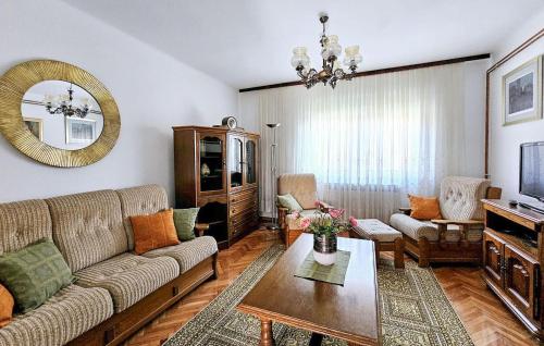 1 Bedroom Nice Home In Zagreb