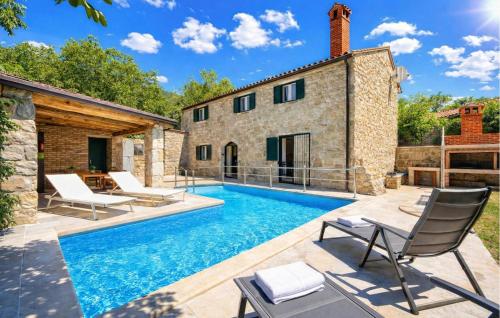 Amazing Home In Lanisce