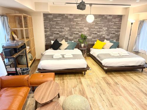 Mika Apartment 2min to Station , Asakusa & Ueno & Narita Airport,Direct to Skytree, Asakusa & Ueno & Narita
