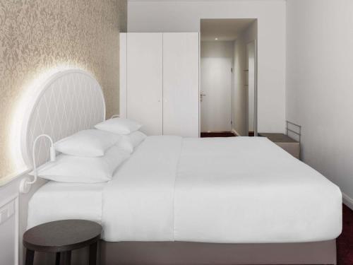 Hotel Rathauspark Wien - Handwritten Collection