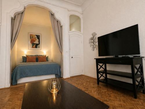 Apartment in Vieux-Nice, Saleya