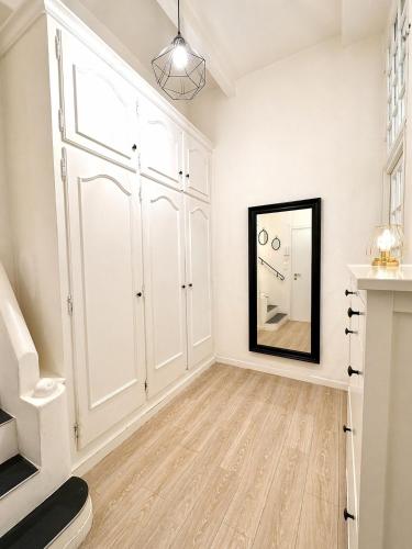 Apartment in Vieux-Nice, Saleya