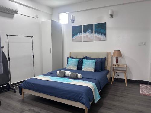 Riviera Cove - Transit Apartment, 15 mins to Airport