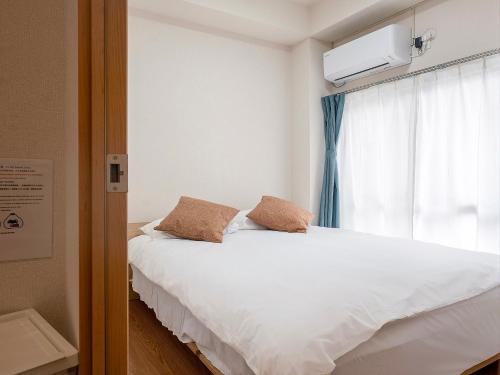 TP201 2LDK Family Home, Access to JR Kinshicho and Oshiage, 1 Double Bed and 2 Single Beds, Sleeps 4