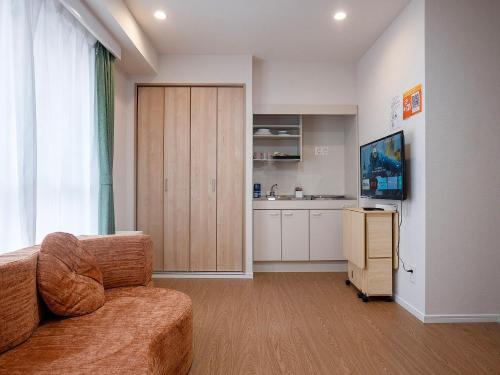 TP301 1LDK Home, Easy Access to Tokyo Skytree and Asakusa, 1 Double Bed and 1 single sofa bed, Sleeps 3