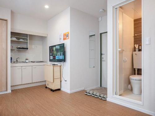 TP301 1LDK Home, Easy Access to Tokyo Skytree and Asakusa, 1 Double Bed and 1 single sofa bed, Sleeps 3