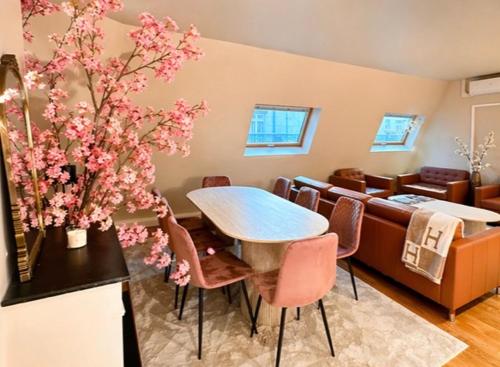 Luxury Avenue des Champs-Elysees 4 Bedrooms