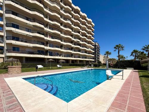 Las Antillas II Front Sea Views Pool