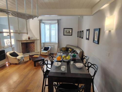 Borgo San Jacopo Deluxe by 360Rentals