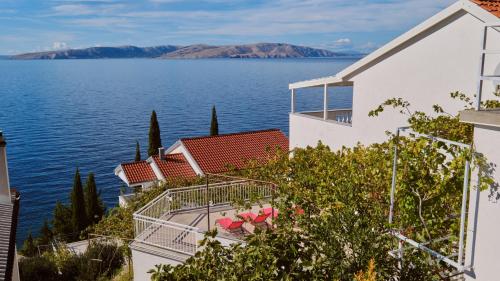 Apartment Mediera sea view 2 by Villas Guide
