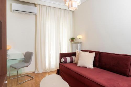Classy Retro Apartment Proxenou Kormila