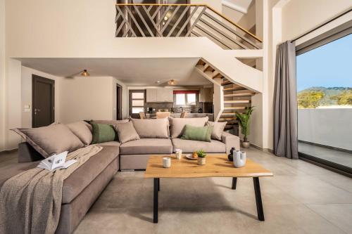 Vizantida 3 Bedroom Sea View Maisonette, By TK Premium Stays