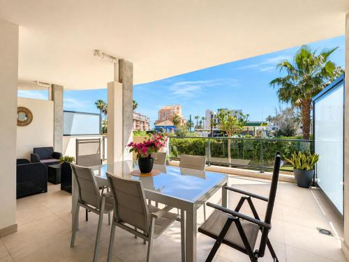 Exquisito by Edeal HOMES