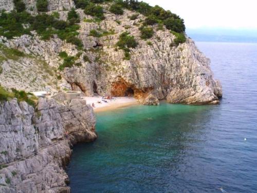 Apartment with heated pool Jacuzzi sea view