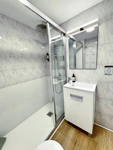 Seaview Friendly Holiday Home 3