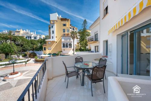 Puerto Cabopino Retreat | Sunny Terraces & Pool