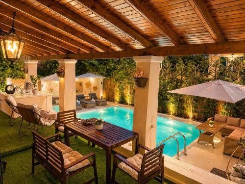 Villa Butterfly - Private Villa with Private Heated Pool and Private SPA Facilities