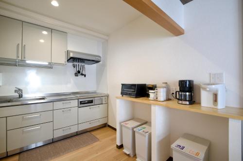 Spacious Family Stay Kids Play Area Free Parking Airport Bus Stop Right in Front
