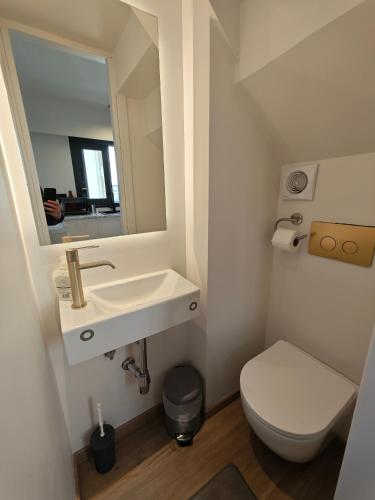 Coastal Nest Faliro