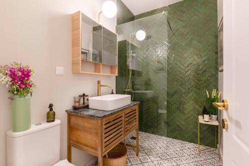 Historic Athens Home with Heated Plunge Pool