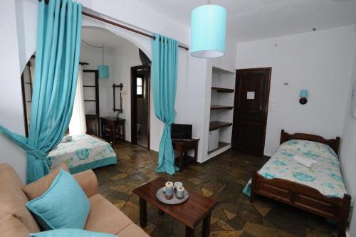 Gallery image of Elli Hotel in Skopelos Town