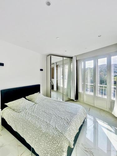 Appartement 2 Chambres climatisé I Terrasse Parking gratuit I 200m Mer I Nice Californie