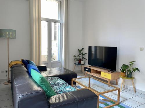 Central 2-bedroom flat with air conditioning Old Port - Opera photo 12