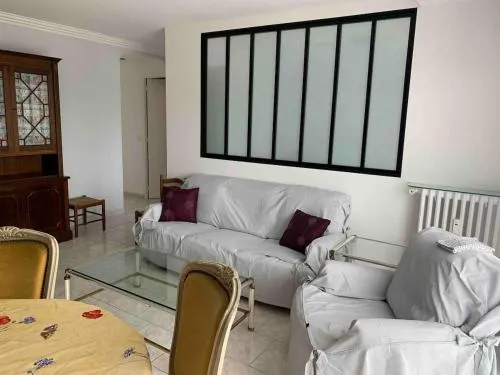 3-room apartment near old Antibes, sea view, 54m2, 3 pieces photo 1