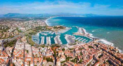 3-room apartment near old Antibes, sea view, 54m2, 3 pieces photo 14